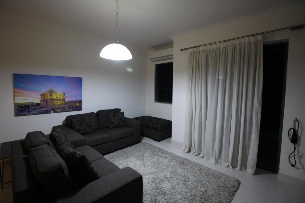 La Casa Cartago Apartment St. Paul's Bay Exterior photo